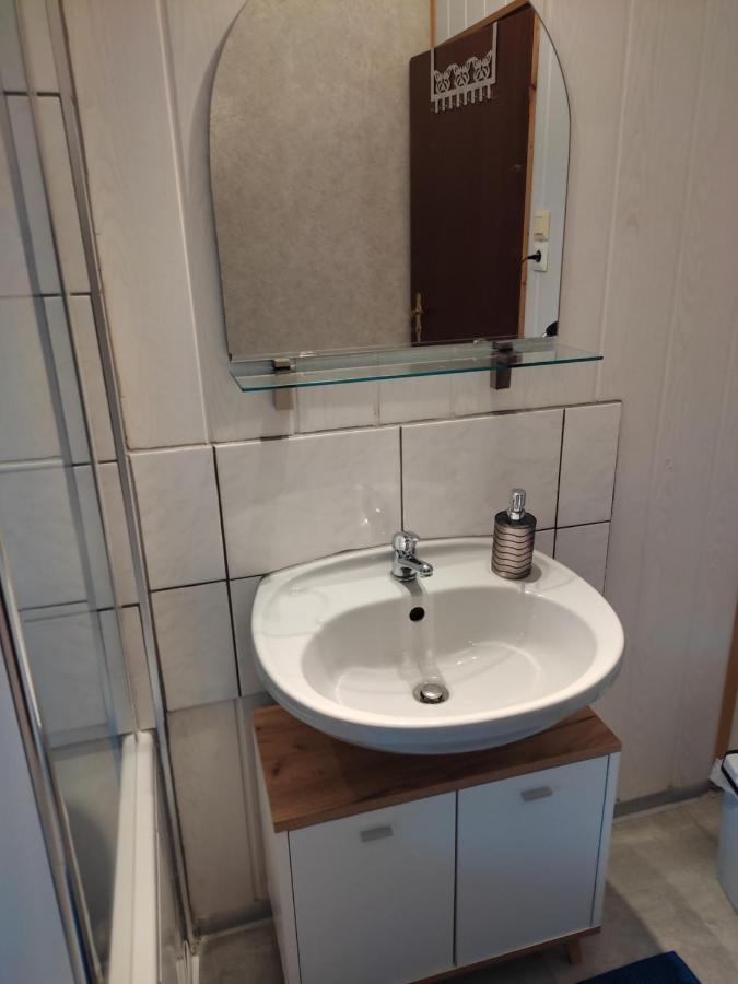 Gaestezimmer Boxenstopp Veitsbronn 외부 사진