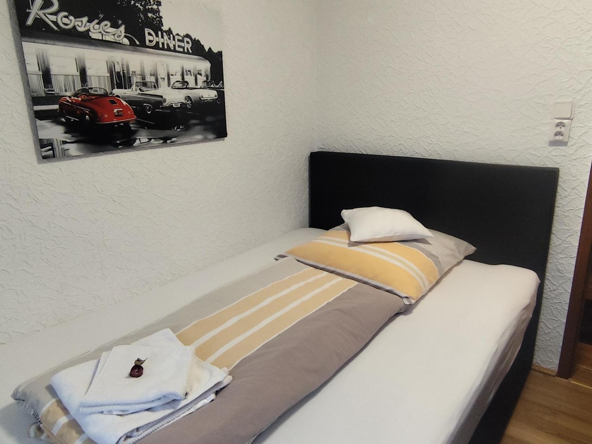 Gaestezimmer Boxenstopp Veitsbronn 외부 사진